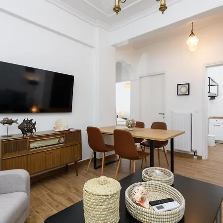 Nina's Family House Apartment