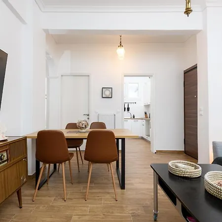 Nina's Family House Apartment